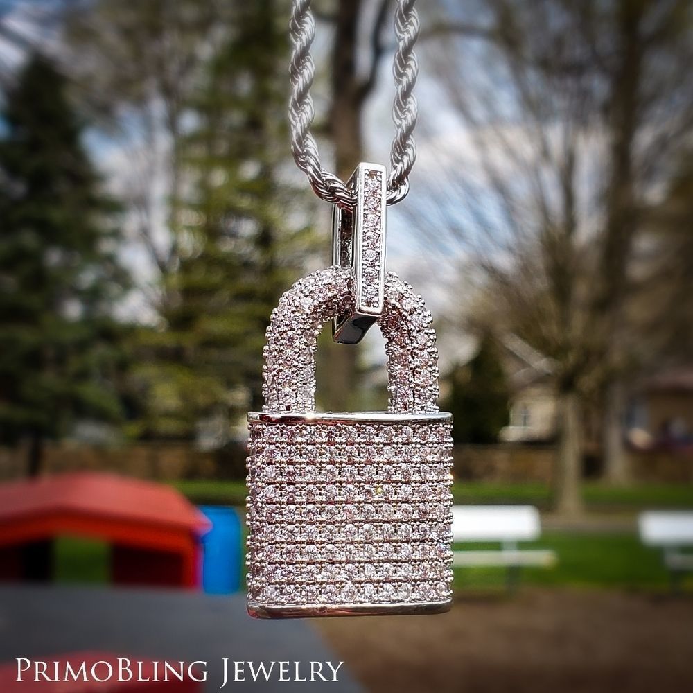 The Padlock Necklace  - Picture 3 of 4